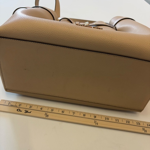 Michael Kors Emilia Large Pebbled Leather Tote Bag Bisque - Picture 14 of 14